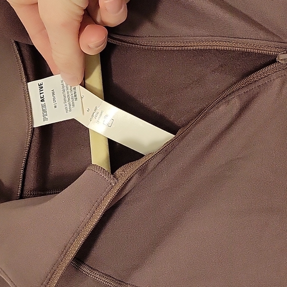 Victoria secret active jacket - Picture 3 of 6